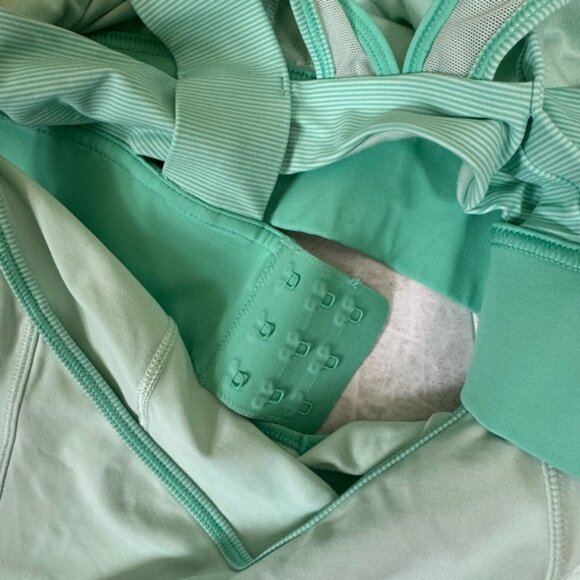 Lululemon Super Sport Tank Bra Stretch Top Medium Support Wide Straps Layered 6 - Picture 12 of 16